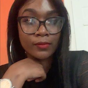 Meet your Posher, Khadijah